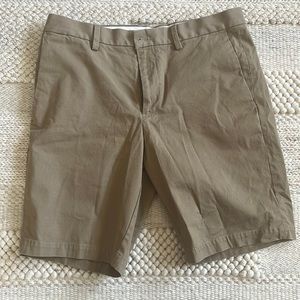 Banana Republic Men’s Aiden W33 Tan/Brown Chino Short